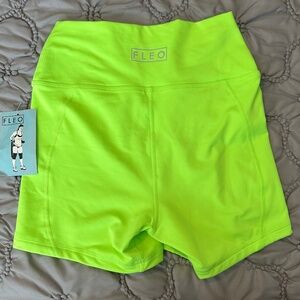 Fleo True High Contour Shorts Small